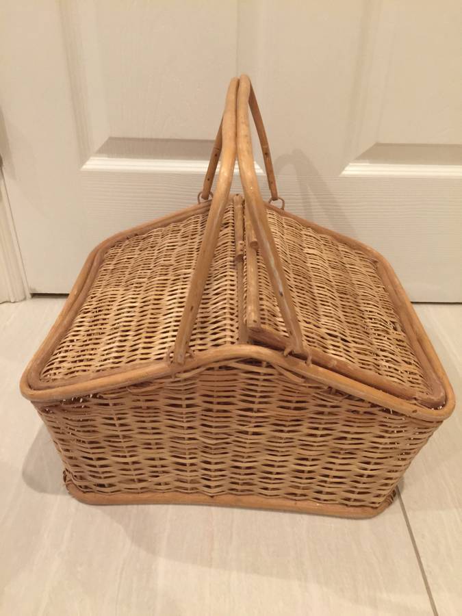 Vintage Wicker Picnic Basket Turquoise Turquoise